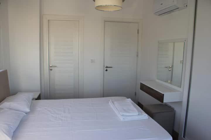 Okman Homes Kyrenia  Luaran gambar